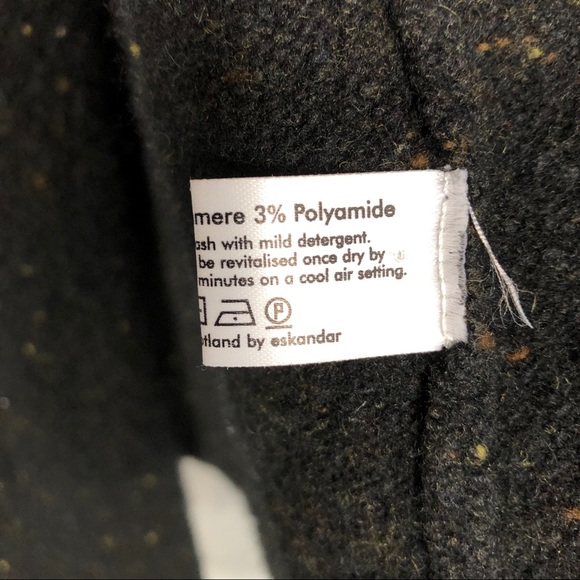 Eskandar Shawl Cashmere Cape - Picture 6 of 8